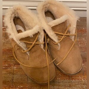RARE Beek 🤩 Penguin Genuine Shearling Bootie Moccasins Great Condition Sz 9 $390